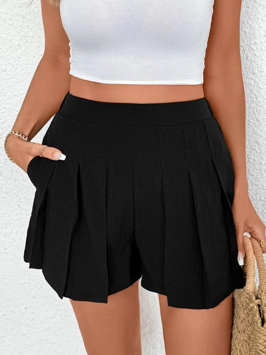 Pleated Shorts with Pockets